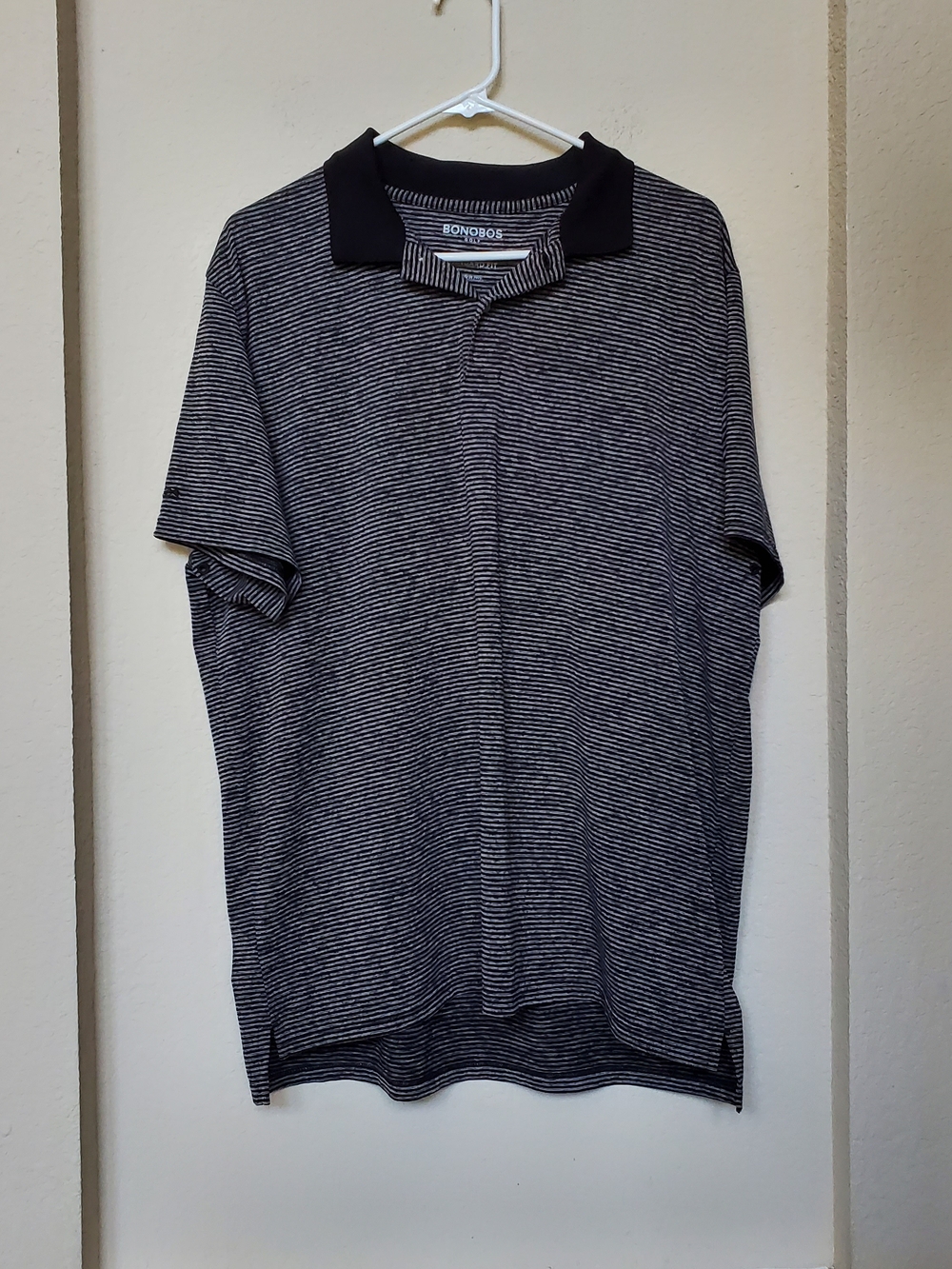 Bonobos Mini-Stripe Golf Polo with Solid Black Collar.  Size Large